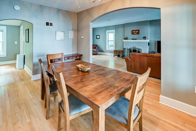 $4,000 | 5026 Lake Mendota Drive, Madison, WI 53705