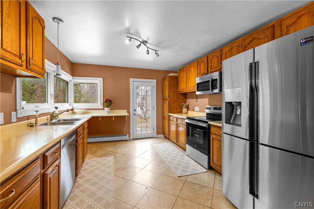 220 Brockway Road Frankfort, NY 13340 - Photo 6 of 30