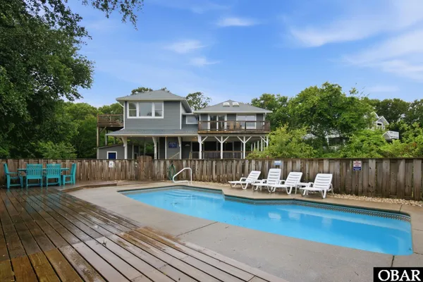 $995,000 | 321 Wax Myrtle Trail, Southern Shores, NC 27949