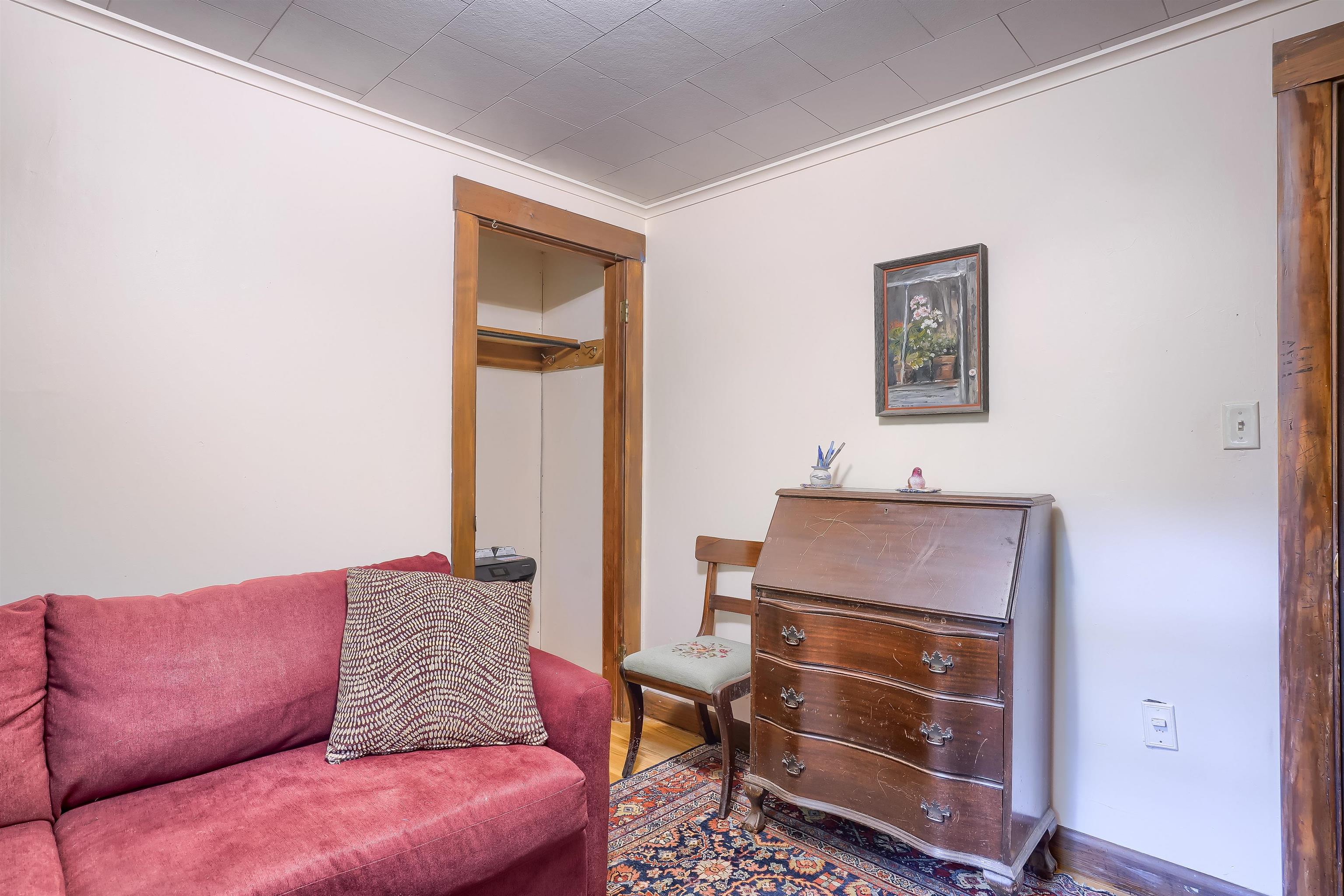 208 Wilton Road Peterborough, NH 03458 - Photo 14 of 18