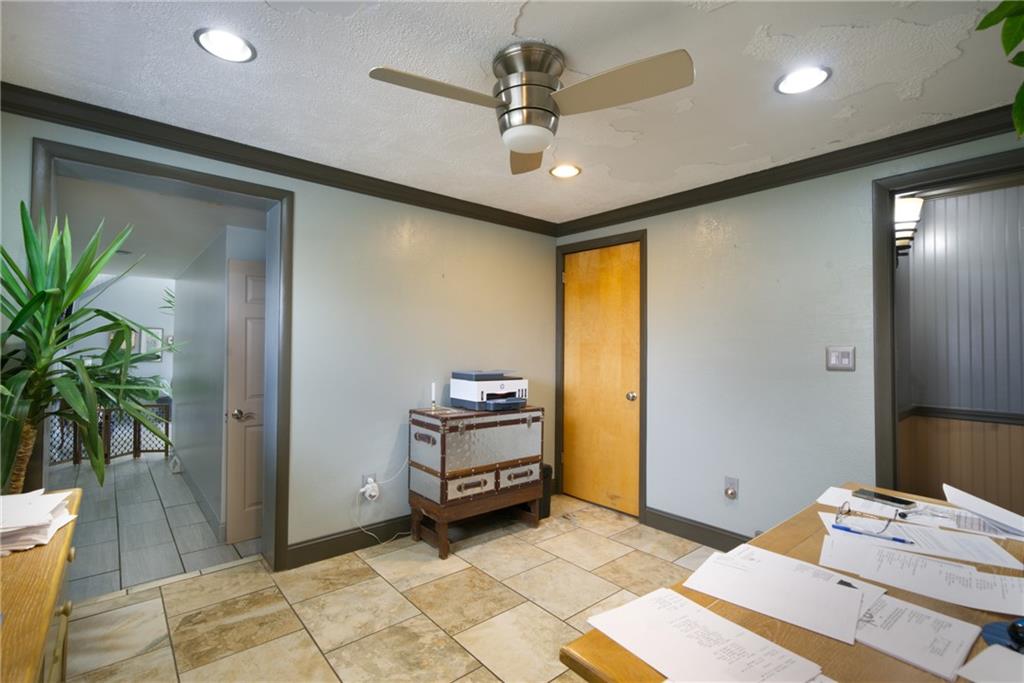 110 Orchard Lane Butler, PA 16001 - Photo 15 of 44