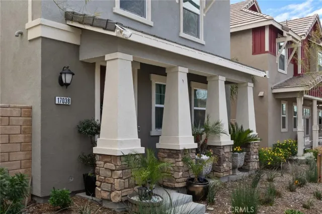 a view of back yard of a house