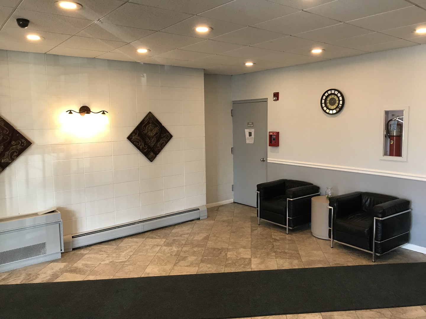1043 South York Road, Unit 301 Bensenville, IL 60106 - Photo 13 of 14