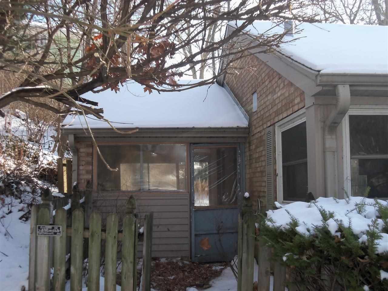 2409 Middle Road Davenport, IA 52803 - Photo 3 of 9 Gallery Image 3