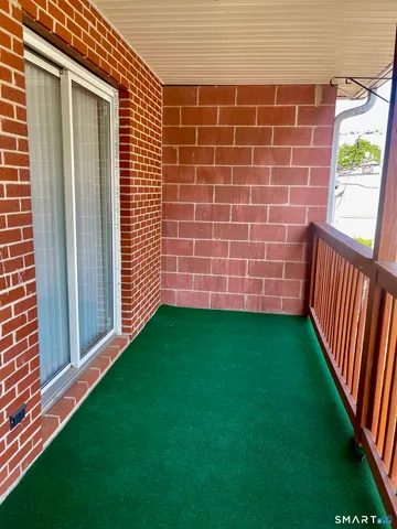 $2,390 | 31 Glenwood Avenue, Unit 6, Norwalk, CT 06854