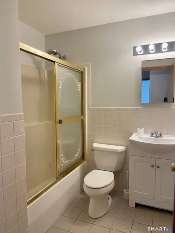 $2,390 | 31 Glenwood Avenue, Unit 6, Norwalk, CT 06854