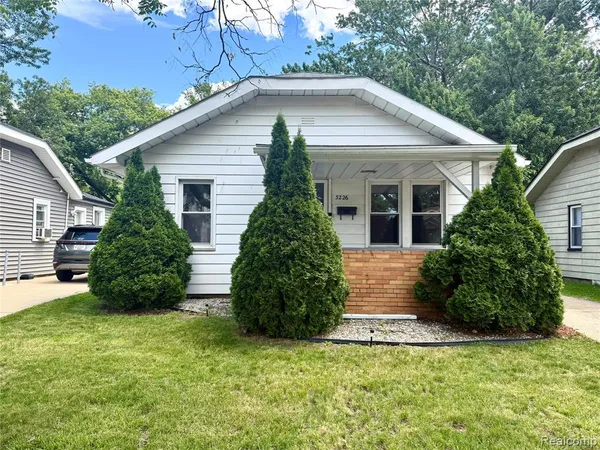 $230,000 | 3226 Grayson Street, Ferndale, MI 48220