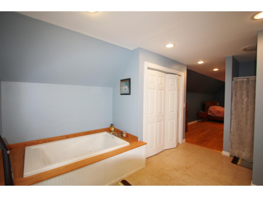 534 Bacon Hollow Road Sunderland, VT 05250 - Photo 17 of 28 Gallery Image 17