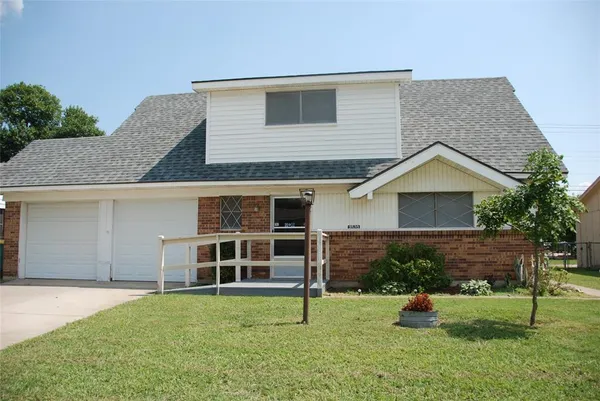 $2,000 | 3520 Sunnydale Lane, Denton, TX 76209
