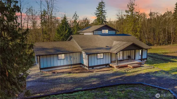 $695,000 | 241 Oxbow Lk Lane, Toledo, WA 98591