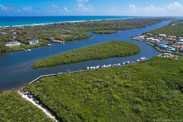 $1,250,000 | 8823 Southeast Oak Grove Terrace, Hobe Sound, FL 33455
