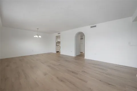 $2,100 | 4681 1st Street Northeast, Unit 209, St. Petersburg, FL 33703