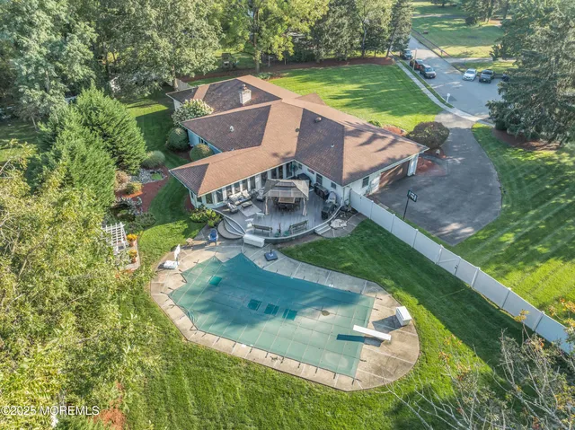 $1,349,000 | 527 Eagle Point Drive, Toms River, NJ 08753