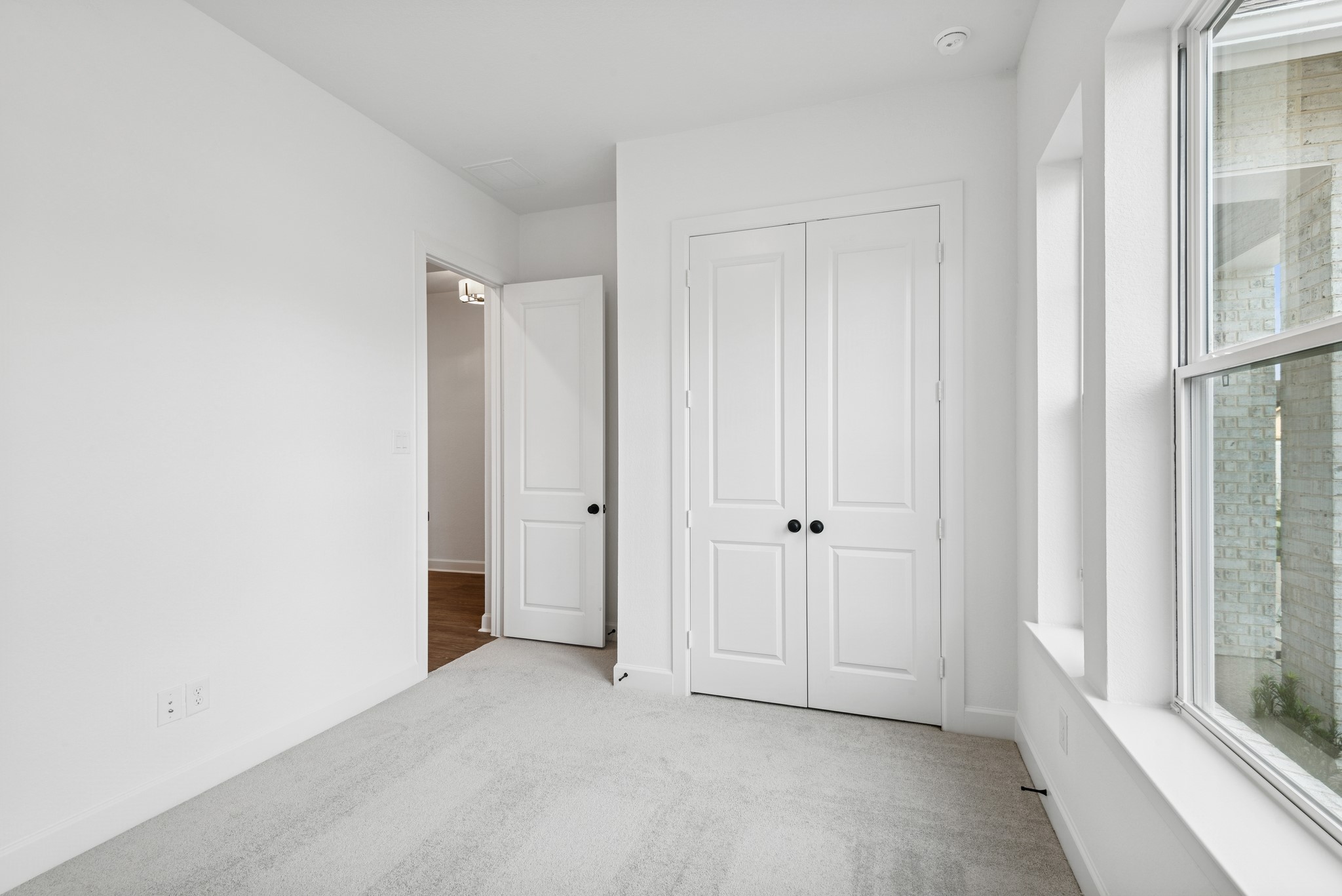 15714 Terracotta Terrace Lane Conroe, TX 77302 - Photo 14 of 47 a view of an empty room