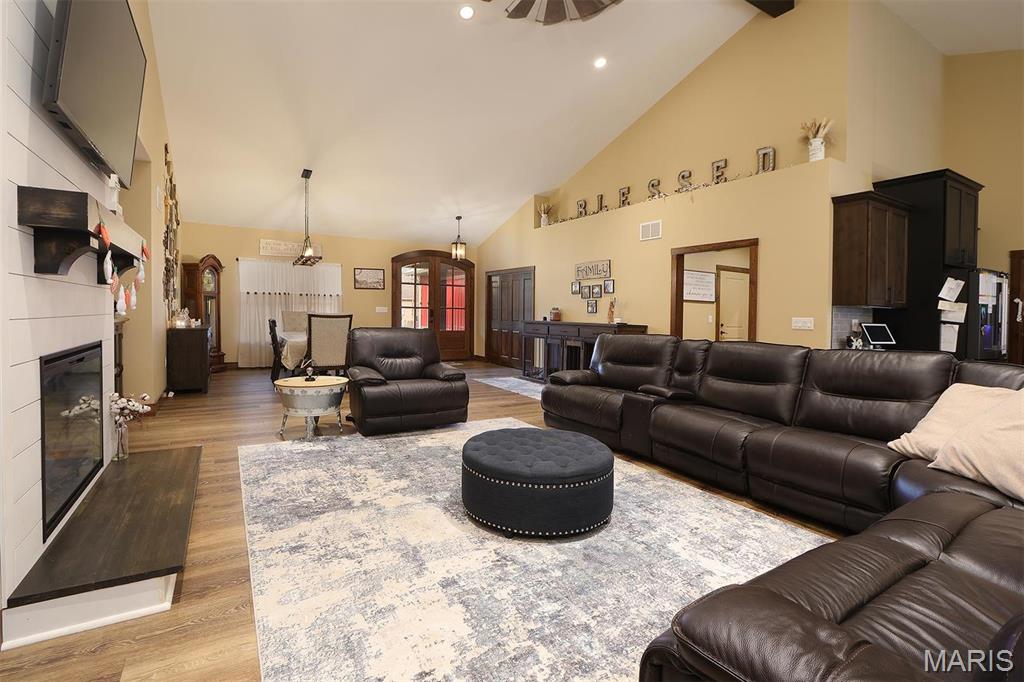 10365 Creekside Drive Breese, IL 62230 - Photo 18 of 75