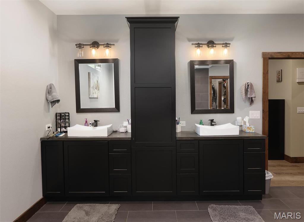 10365 Creekside Drive Breese, IL 62230 - Photo 30 of 75