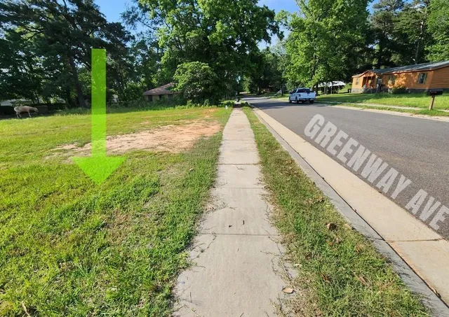 an aerial view of house with outdoor space