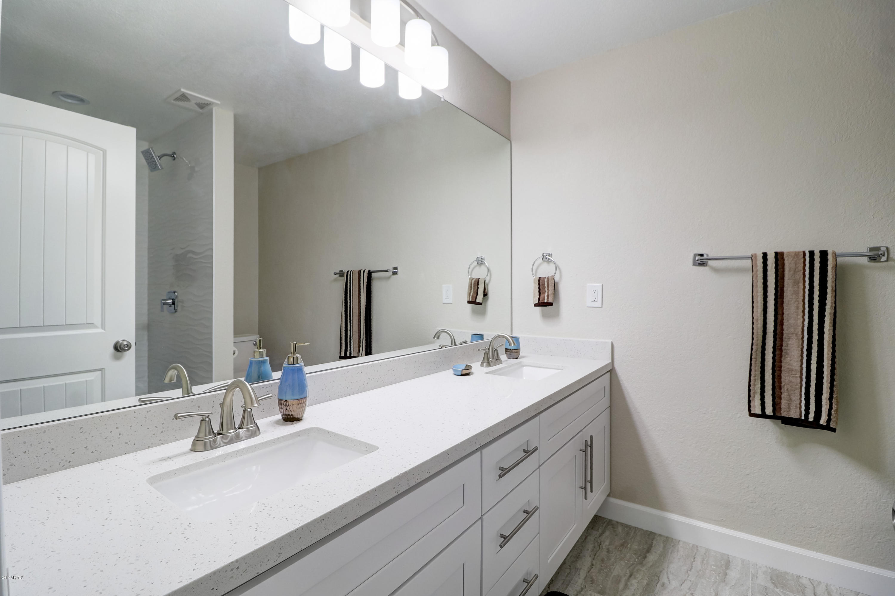 350 East Deepdale Road Phoenix, AZ 85022 - Photo 24 of 39 master