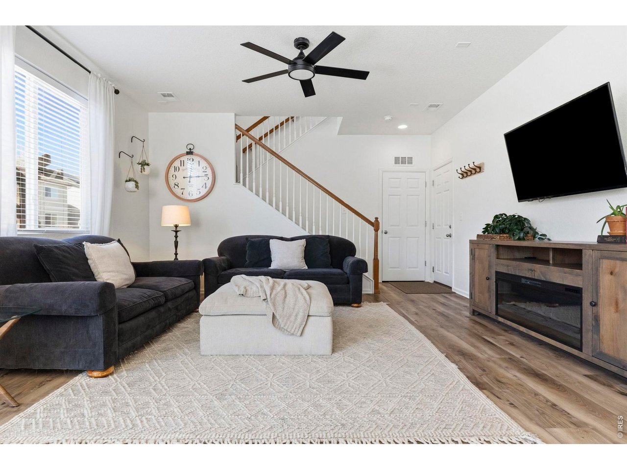 6331 Independence Street Frederick, CO 80516 - Photo 3 of 39
