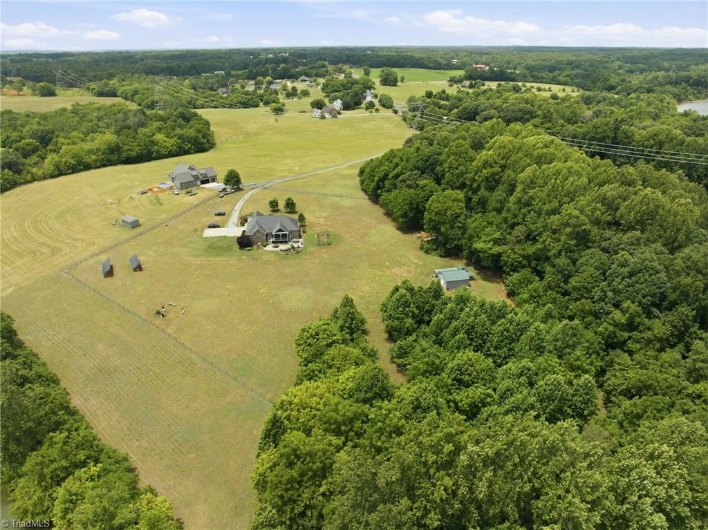 2335 Hohn Road High Point, NC 27263 - Photo 33 of 43