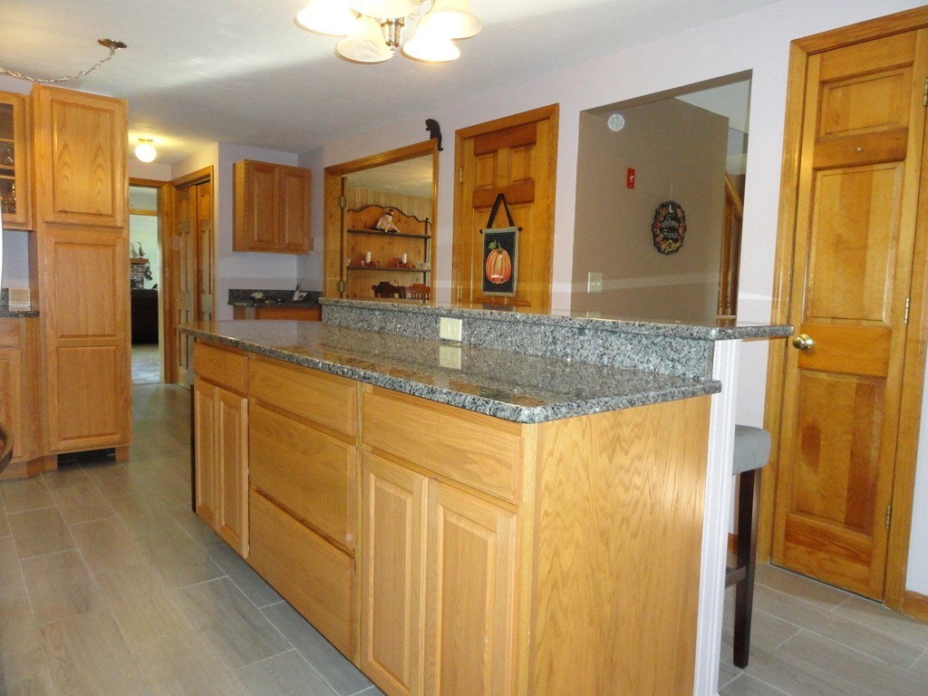 13 Prouty Lane Rutland, MA 01543 - Photo 7 of 23 Gallery Image 7