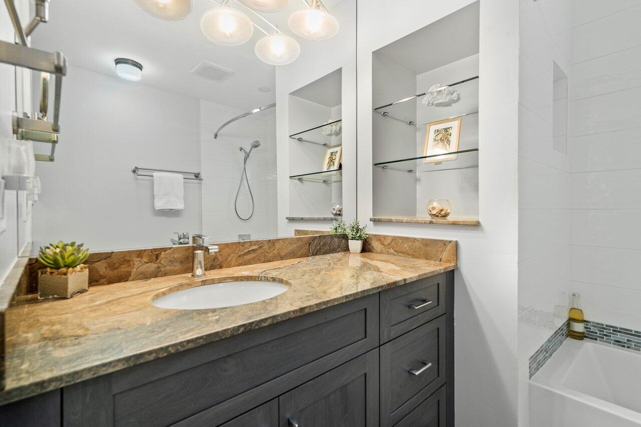 275 Northeast Olive Way Boca Raton, FL 33432 - Photo 18 of 41 021-275NortheastOliveWay-BocaRaton-FL-33