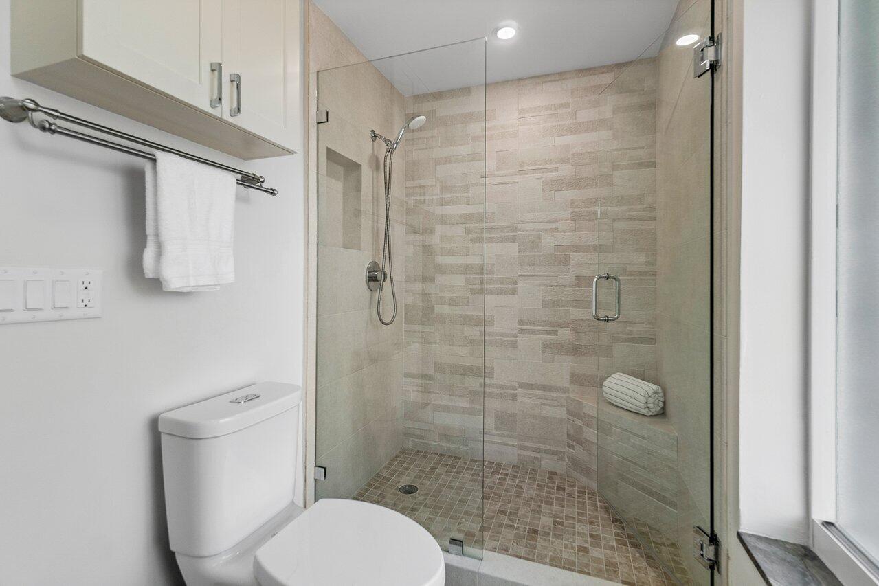275 Northeast Olive Way Boca Raton, FL 33432 - Photo 24 of 41 018-275NortheastOliveWay-BocaRaton-FL-33