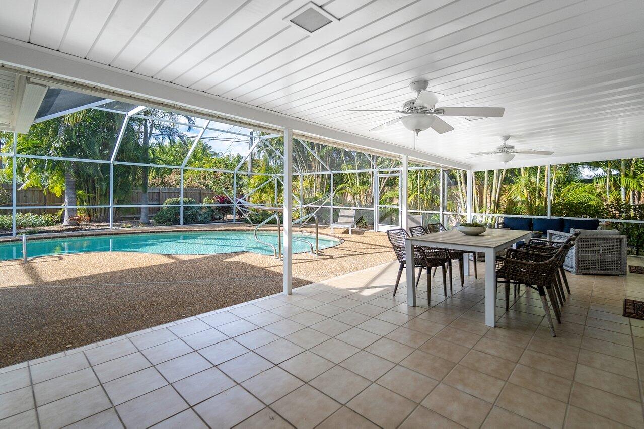 275 Northeast Olive Way Boca Raton, FL 33432 - Photo 27 of 41 027-275NortheastOliveWay-BocaRaton-FL-33