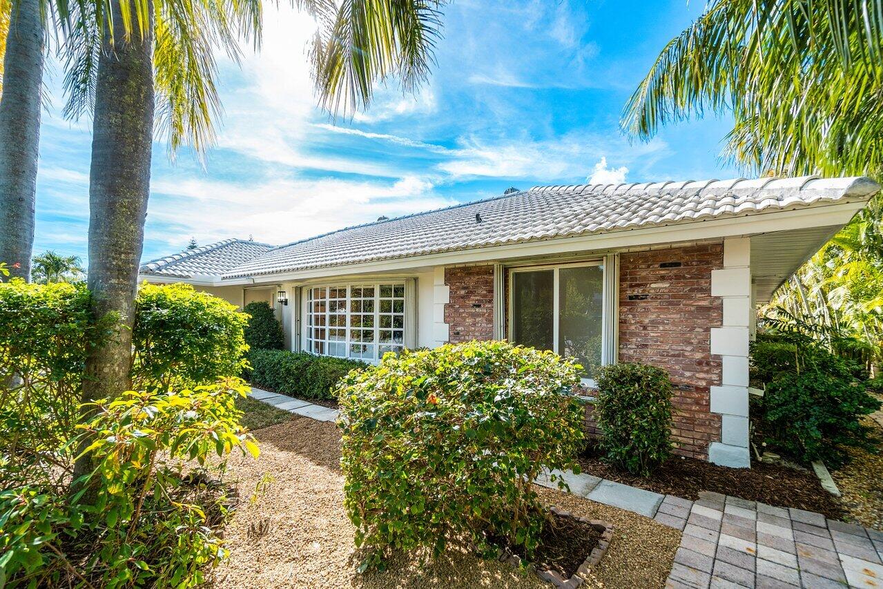 275 Northeast Olive Way Boca Raton, FL 33432 - Photo 3 of 41 003-275NortheastOliveWay-BocaRaton-FL-33