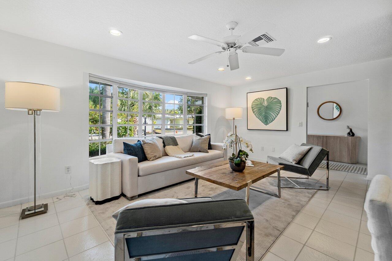 275 Northeast Olive Way Boca Raton, FL 33432 - Photo 8 of 41 008-275NortheastOliveWay-BocaRaton-FL-33