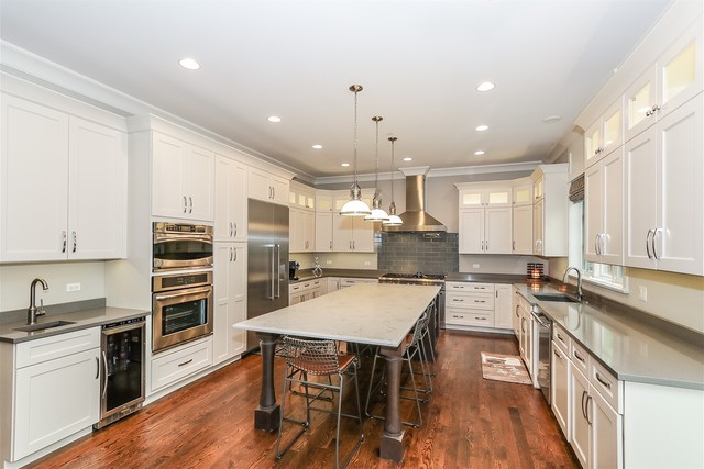 2401 Oak Tree Lane Park Ridge, IL 60068 - Photo 8 of 35