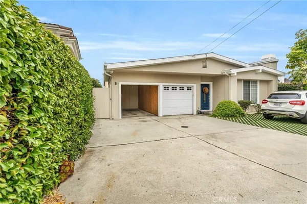 $5,195 | 2213 Bataan Road, Unit A, Redondo Beach, CA 90278