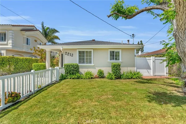 $5,195 | 2213 Bataan Road, Unit A, Redondo Beach, CA 90278