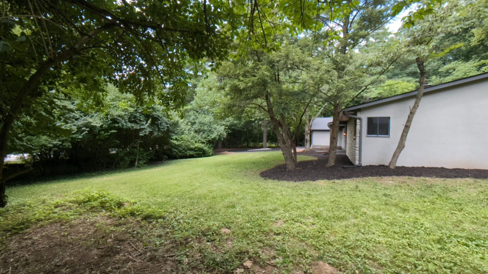8380 Riverside Drive Powell, OH 43065 - Photo 10 of 71 PXL_20230712_165907821_exported_524_1689
