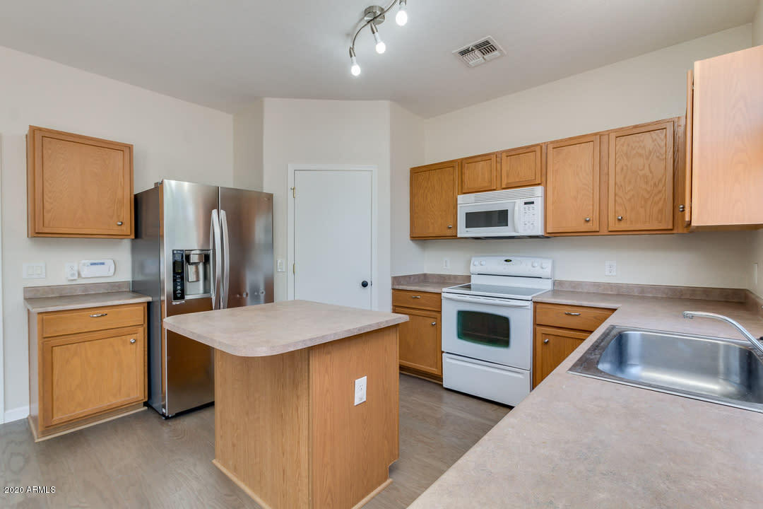 1216 Grenadine Road Phoenix, AZ 85040 - Photo 20 of 33 Listing_413380_Photo_20