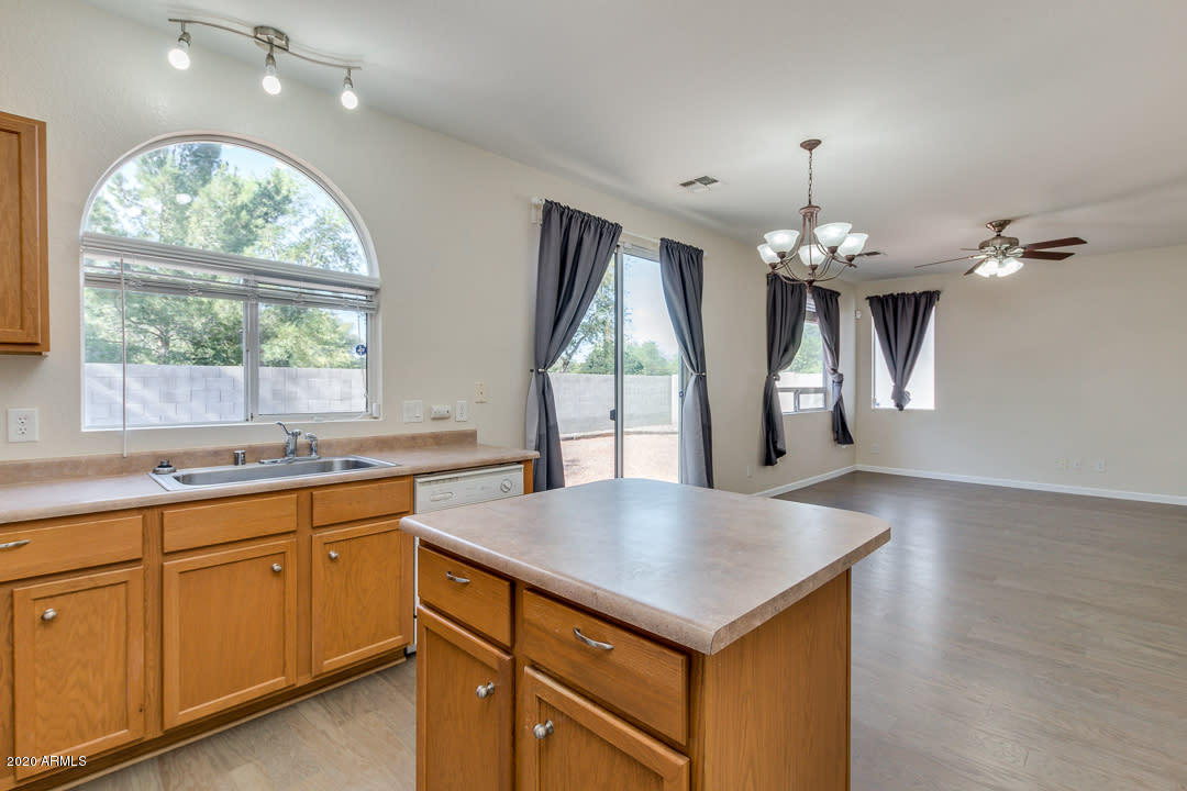1216 Grenadine Road Phoenix, AZ 85040 - Photo 21 of 33 Listing_413380_Photo_21