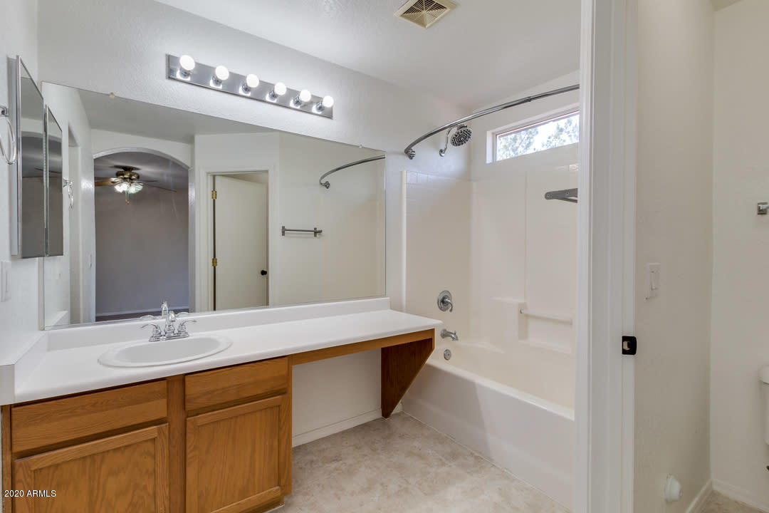 1216 Grenadine Road Phoenix, AZ 85040 - Photo 7 of 33 Listing_413380_Photo_7