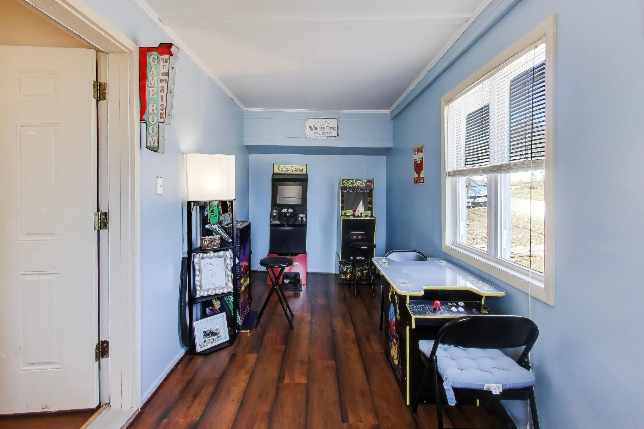 N3217 Mistle Road Geneva, WI 53147 - Photo 2 of 27 Three Season Room