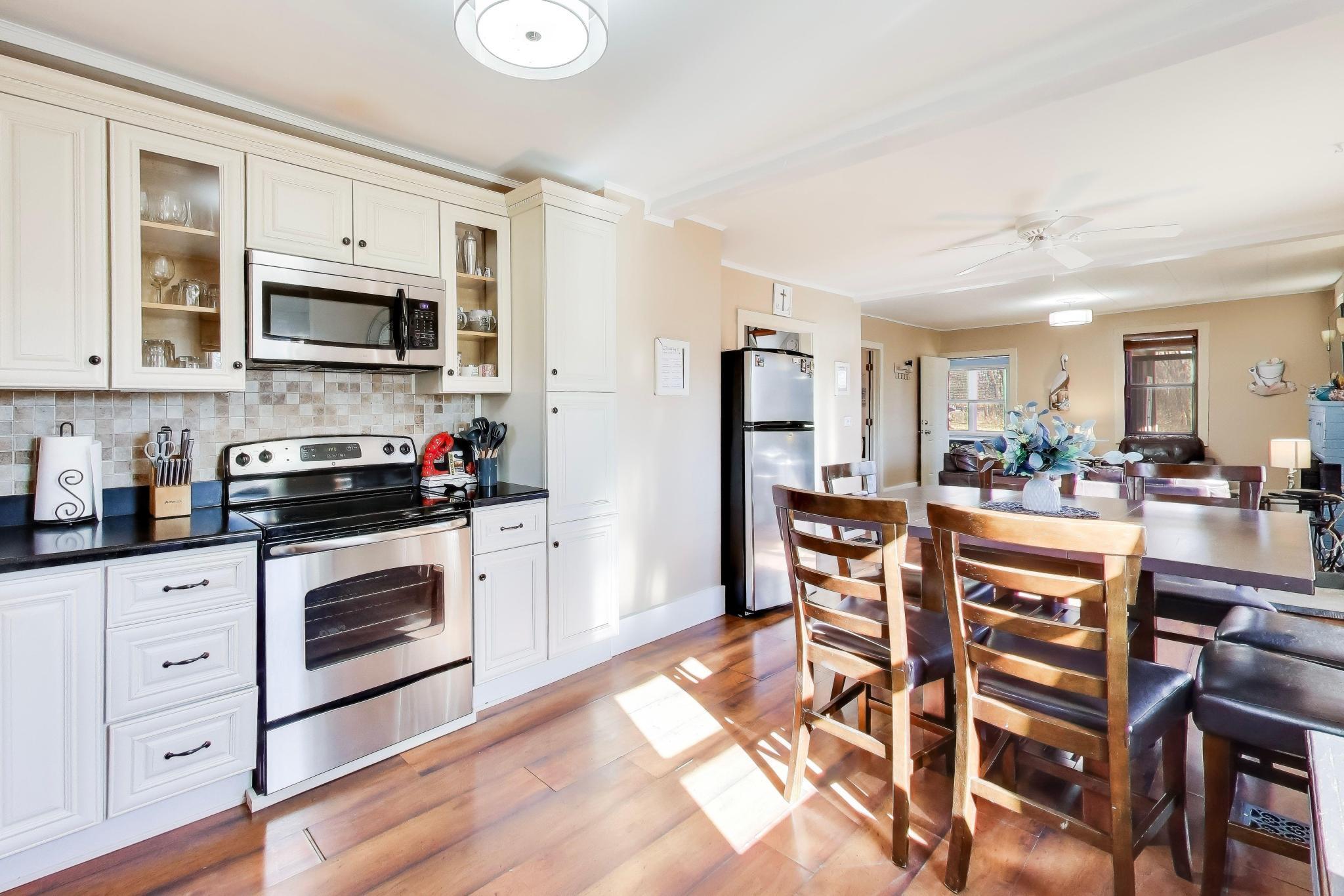 N3217 Mistle Road Geneva, WI 53147 - Photo 8 of 27 Pantry