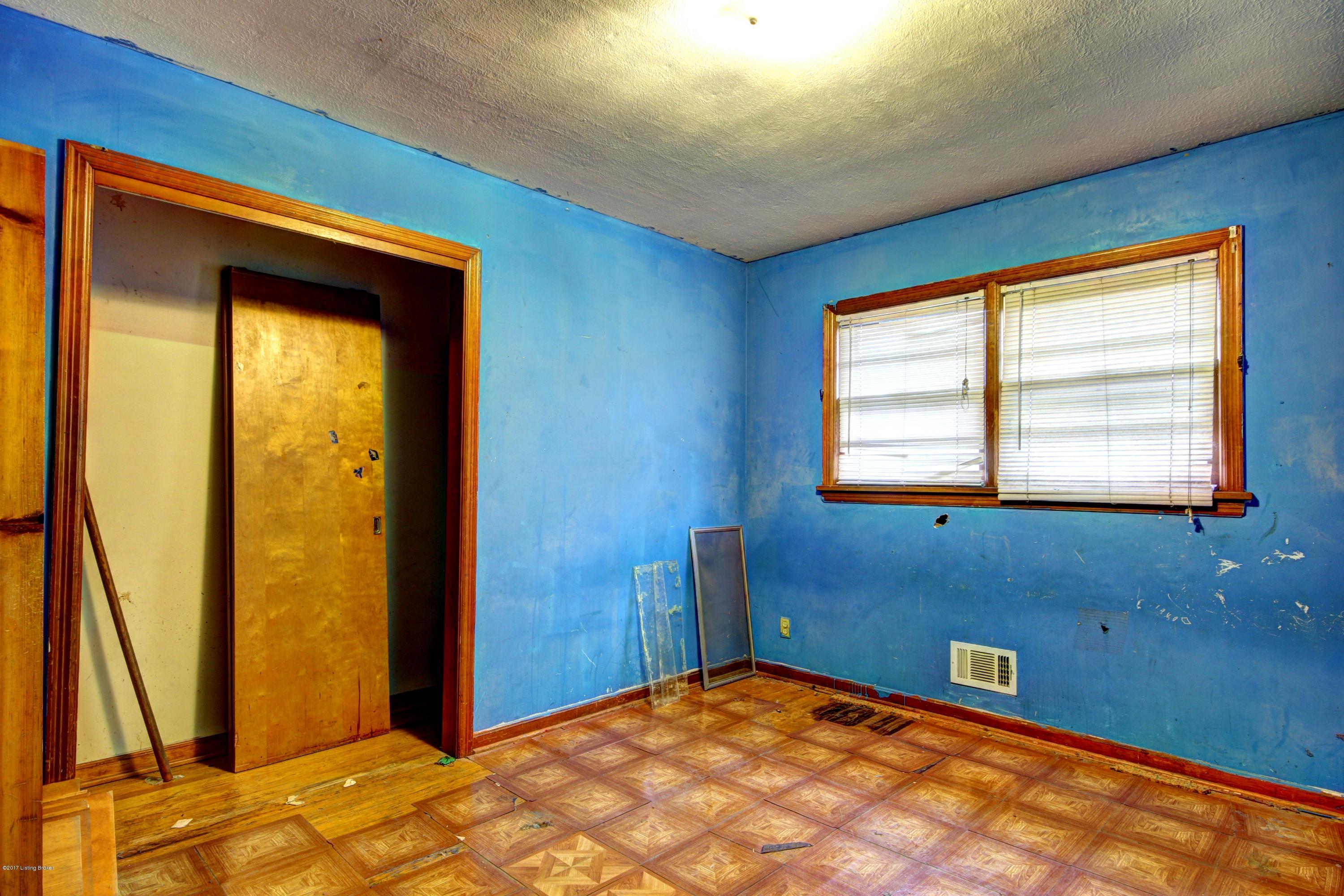 4209 Retreat Road Louisville, KY 40219 - Photo 15 of 16 Retreat #15