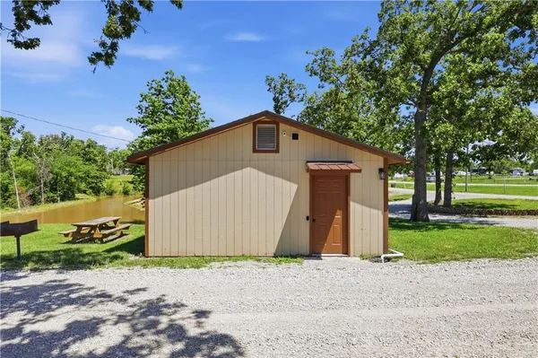 $100,000 | 11015 Southwest State Rte 7, Unit 3, Clinton, MO 64735