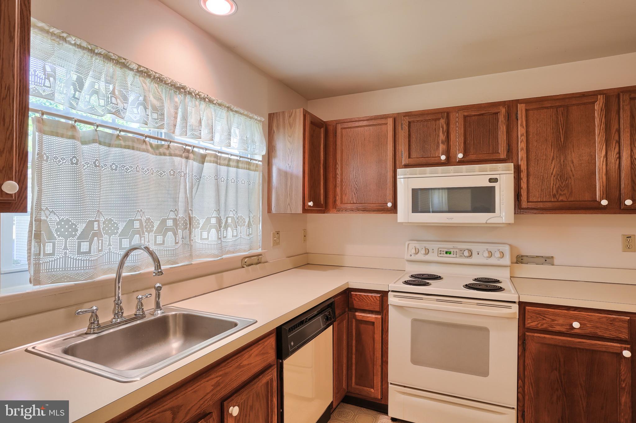 2123 Wexford Road Palmyra, PA 17078 - Photo 9 of 28 Gallery Image 9