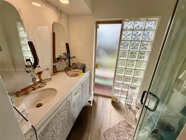 $3,900 | 5424 Van Buren Street, Unit 5424, Hollywood, FL 33021