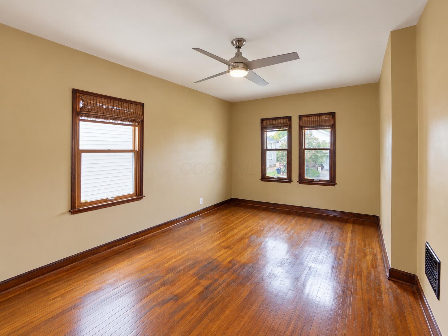 1404 Meadow Road Columbus, OH 43212 - Photo 22 of 59 IMG_8223