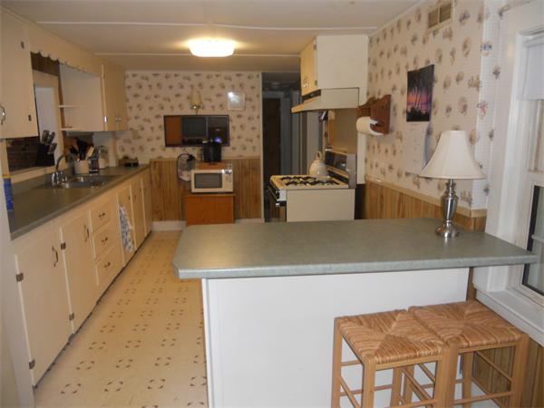 246 Ferry Road Haverhill, MA 01835 - Photo 4 of 17 Gallery Image 4
