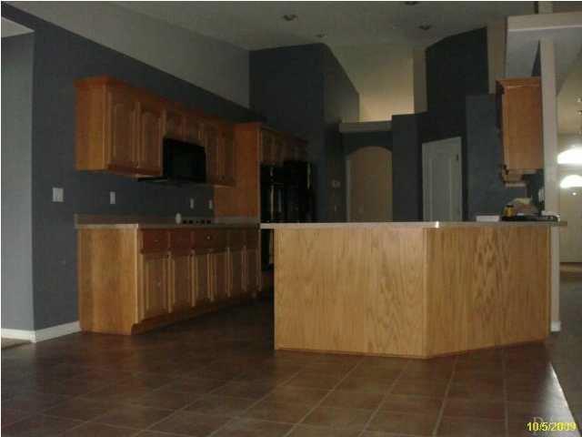 6709 Bryant Road Navarre, FL 32566 - Photo 3 of 5 Kitchen