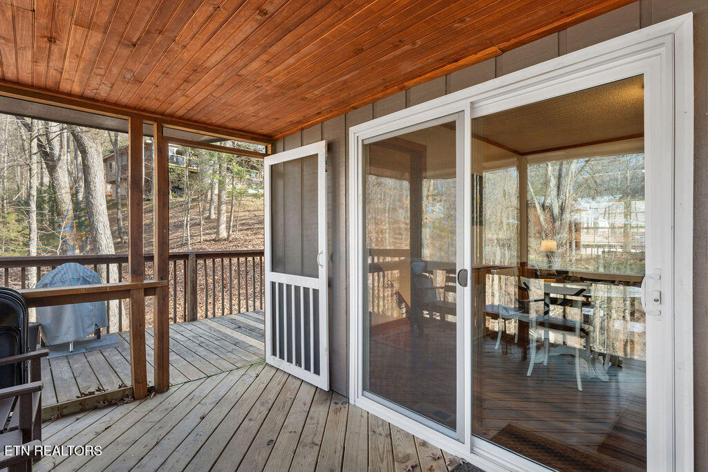 2106 Hickory Manor Road Sevierville, TN 37862 - Photo 13 of 32 Covered & Screened Porch
