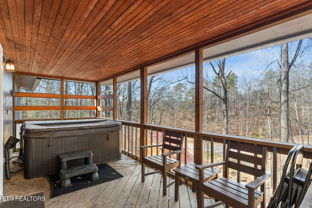 2106 Hickory Manor Road Sevierville, TN 37862 - Photo 14 of 32 Covered & Screened Porch