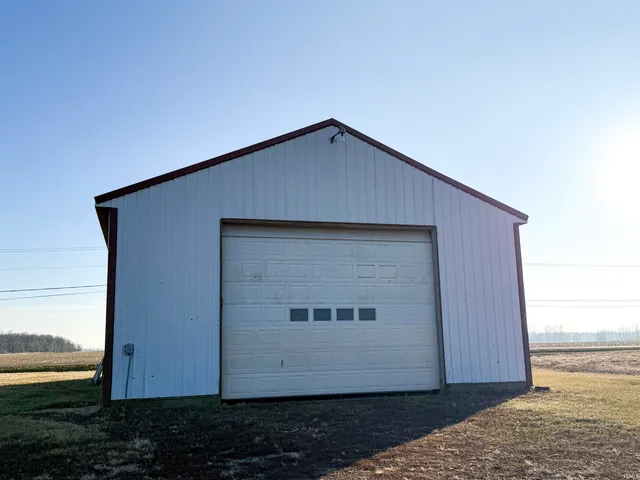 $449,900 | 19401 North Walnut Street, Muncie, IN 47303