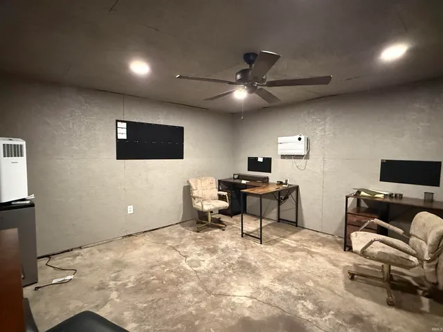 $449,900 | 19401 North Walnut Street, Muncie, IN 47303